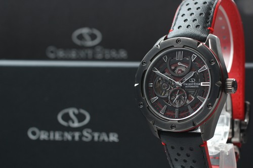 Near mint orient star - ,
